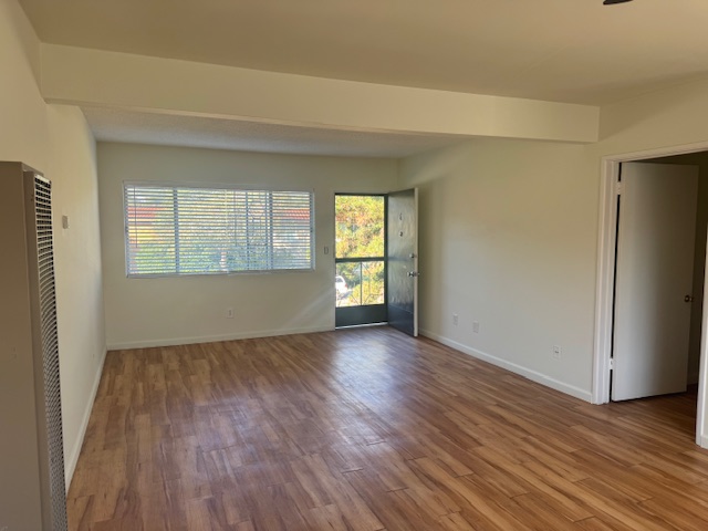 3906 La Crescenta Avenue - 6